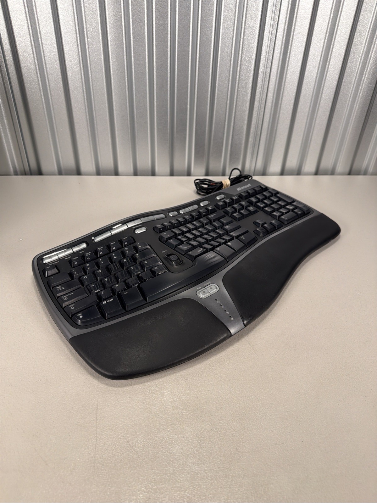 Microsoft Natural 1048 KU-0462 Ergonomic Keyboard 4000 v1.0 