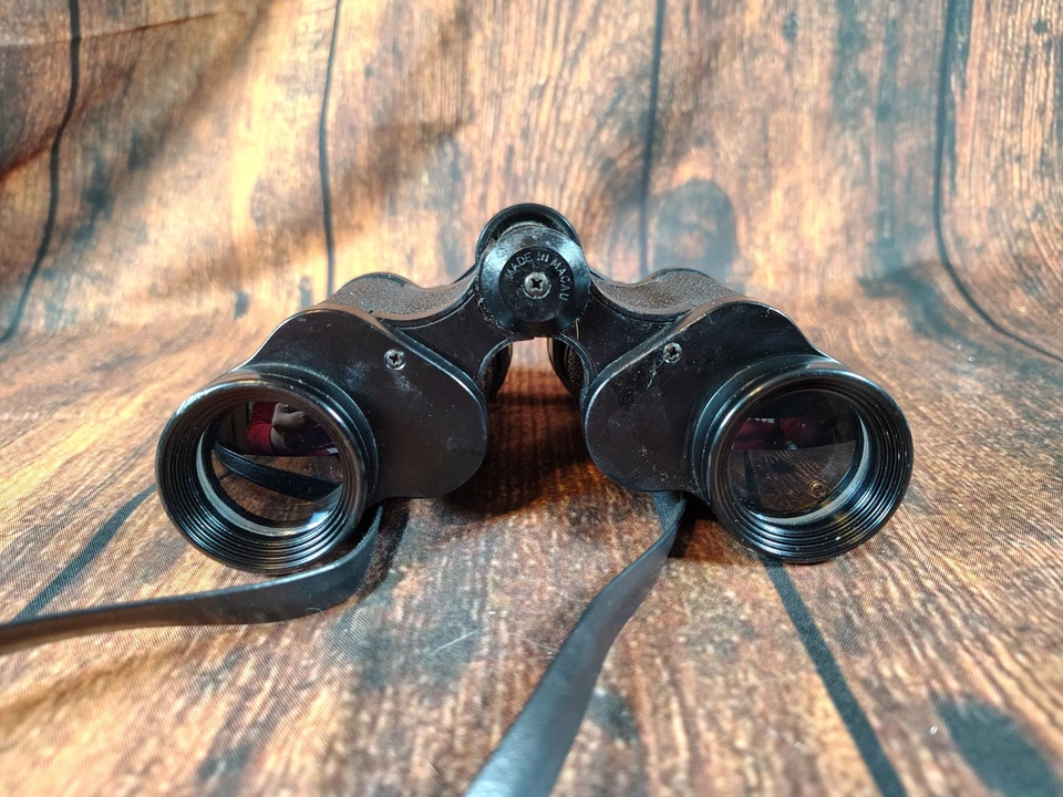 Bell & Howell Binoculars 8 x 30 Wide Angle 131 Meters At 1000 Yards - Image 3 of 3