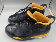 Size 6 GS - Jordan Dub Zero Mid Black Taxi