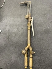 VICTORY TORCHES (P04013444)