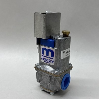 Maxitrol Modulating Gas Valve M411W M411 Negative 1.5 W.C. Selectra 24VDC .4Amp