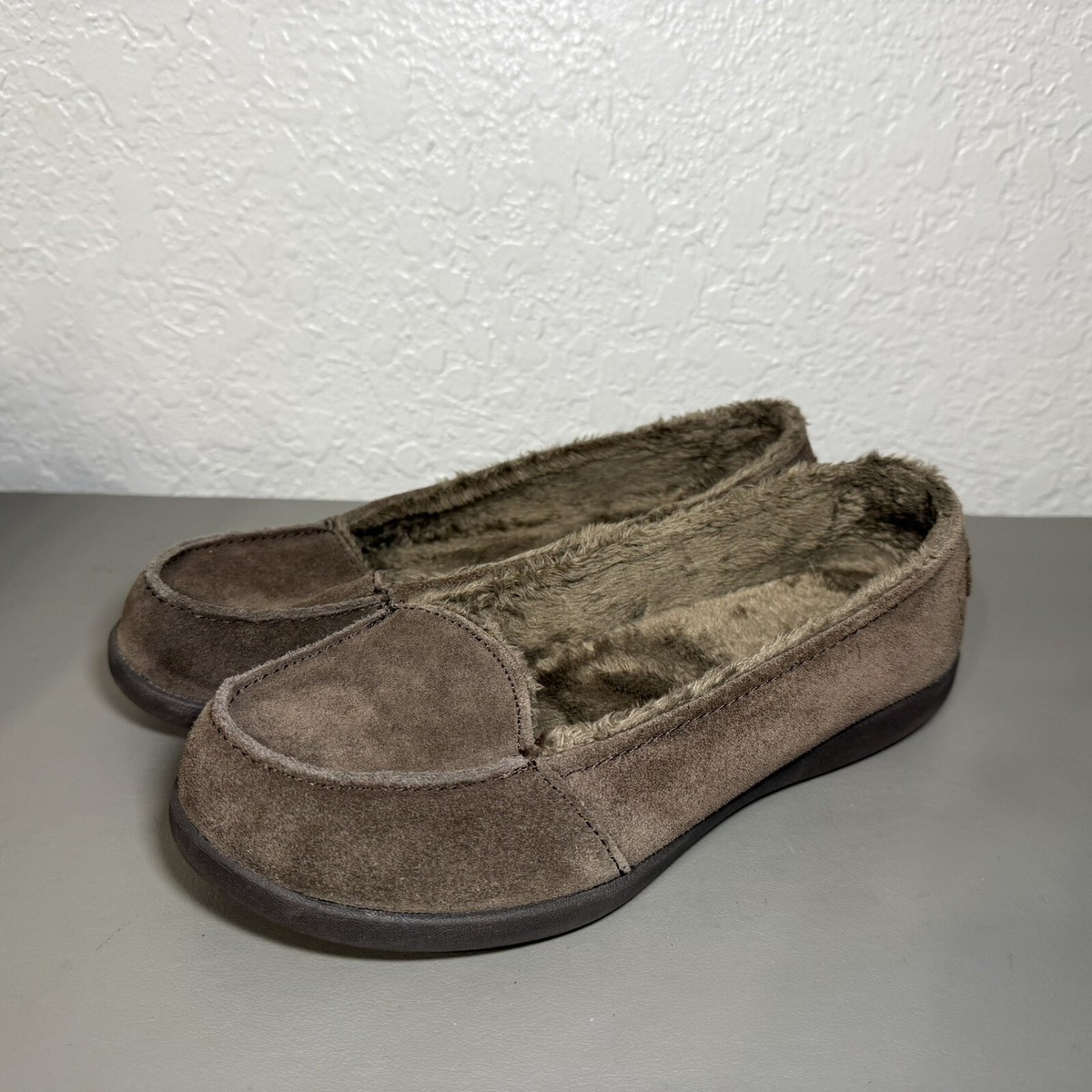 Crocs ファー付きブーツ ブラウン レディース Crocs Women's Size 7 Mary Jane Loafers Brown Faux Fur Suede Soft