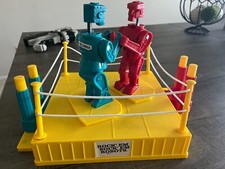 Rock' Em Sock' Em Robots, robots in a boxing ring