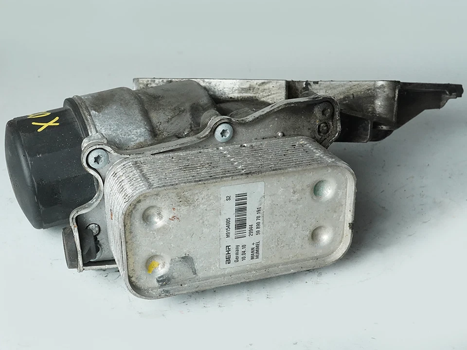 2010 - 2013 Mercedes Benz E Class E550 W212 Engine Oil Filter Cooler Housing Oem - Image 4 of 4