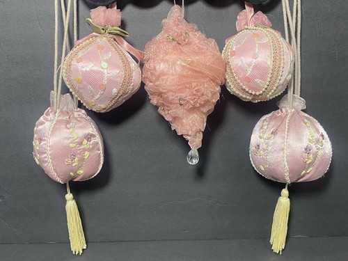Vtg Victorian Pink Plush Ornaments Pink Balls Pearls Floral Dangle Christmas - Picture 8 of 15