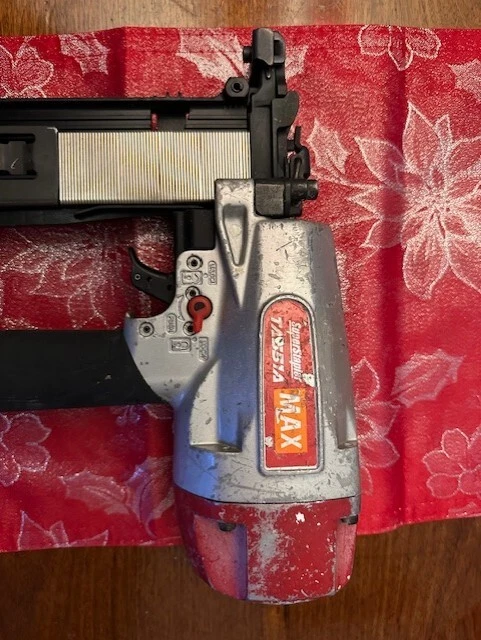 Stapler 19mm-50mm MAX TA551A G5562 16 Gauge Heavy Duty Medium - Image 4 of 4