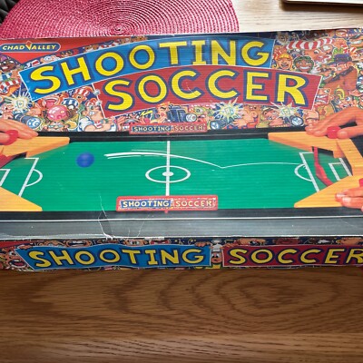 Vintage Chad Valley Shooting Soccer Fußball Tischspiel - vollständig & funktionsfähig