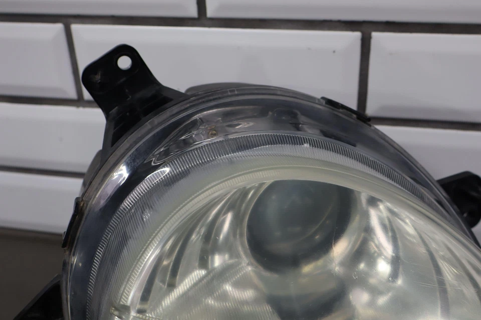 Faro delantero derecho Chevy SSR 2003-2006 OEM Foto 2 de 4