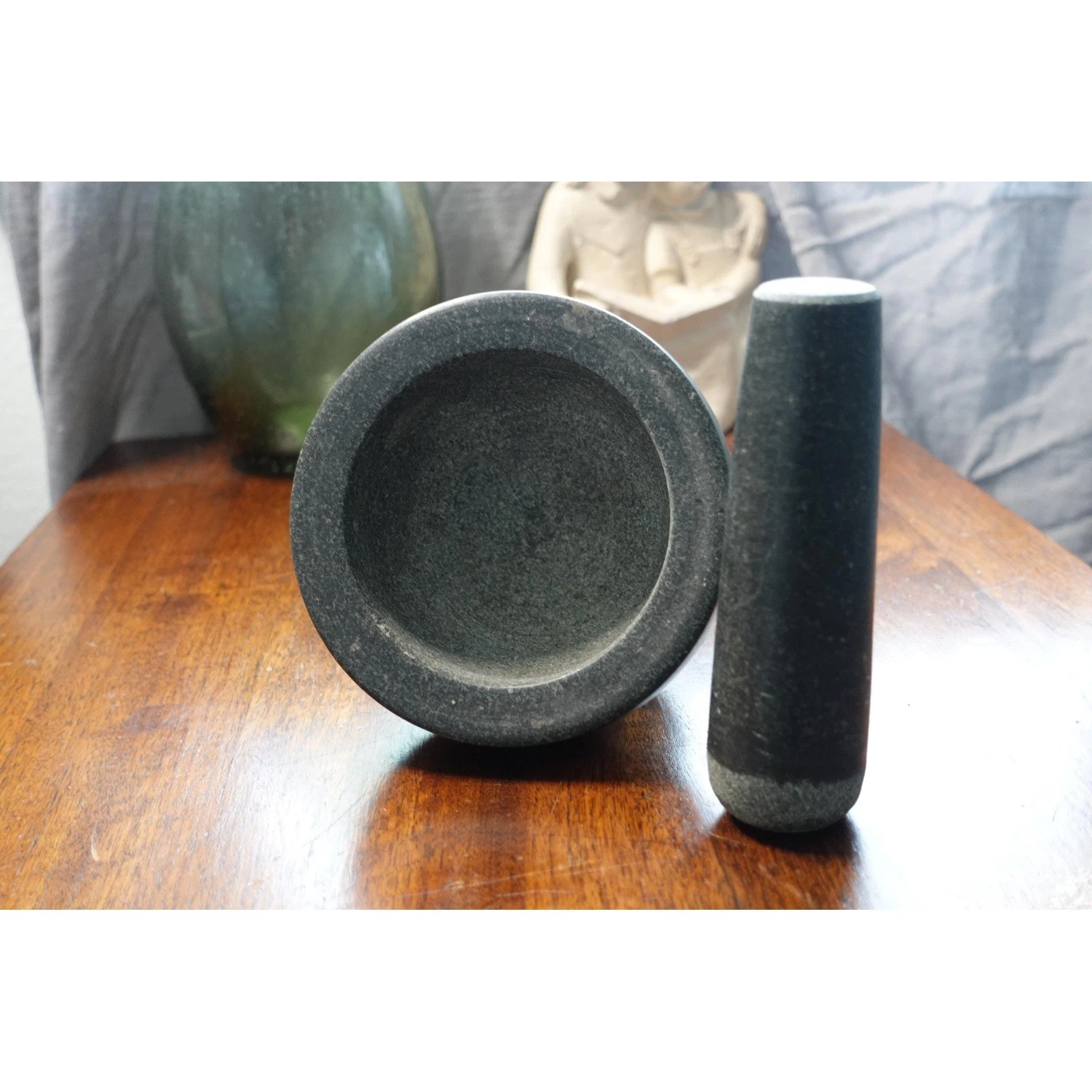 solid stone large mortar and pestle set- kitchen herb crusher and spice grinder