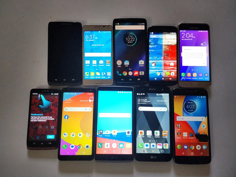 Smartphones - Lot of 10 - Working, READ! [CF-30] - Image 2 of 3