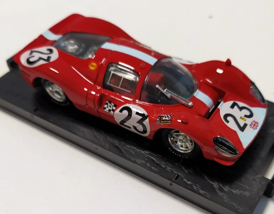 BRUMM SERIE SPECIAL 1:43 AUTO DIE CAST FERRARI 330 P4 HP 450 1967 ROSSO S016 - Immagine 3 di 4