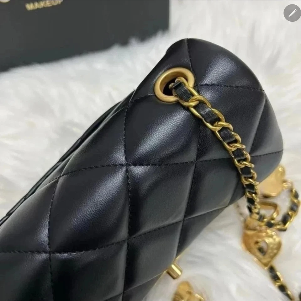 Makeup Bag Chanel featuring gold heart charm Vip - Image 3 of 4