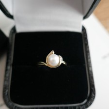 9ct Yellow Gold Cultured Pearl & Diamond Ring Size J – 0.10ct – Box & Receipt