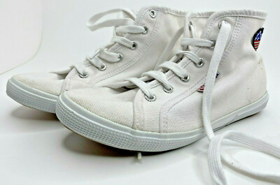 SuperGa Girls White Cloth Shoes with Embroidered Heart Flag Size 5 1/2