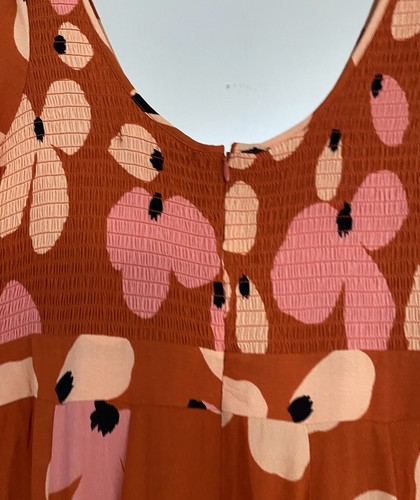 Vestido Mister Zimi Talla AU 10/US 6 Maxi Asimétrico Carly Fire Bloom Naranja - Imagen 12 de 13