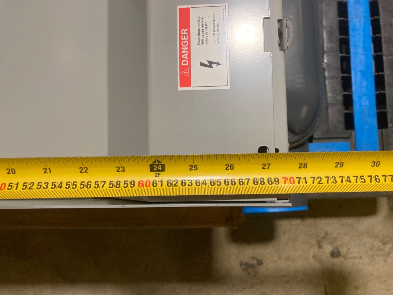 NEW CHALLENGER S3-225RN CIRCUIT BREAKER ENCLOSURE RAINPROOF 240VAC 3PH 4W