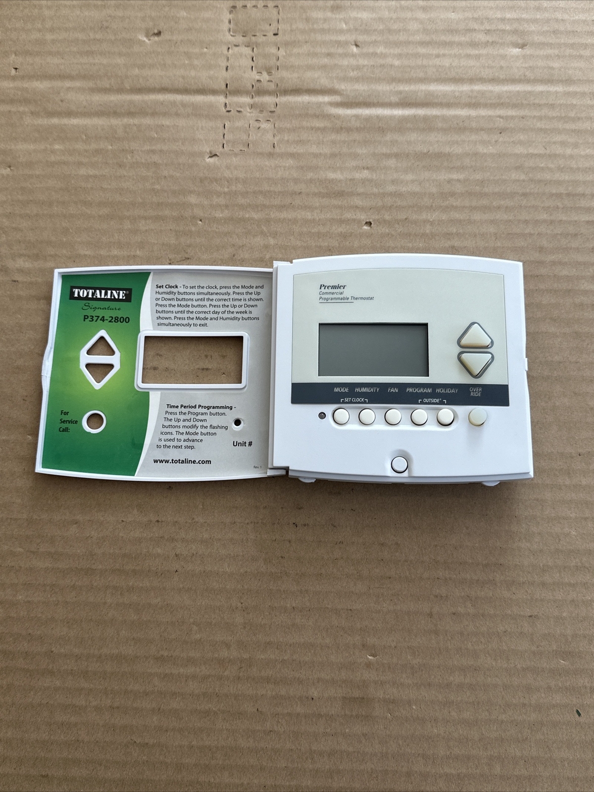 Used Totaline Commercial Thermostat P3742800 Programmable Heat/Cool