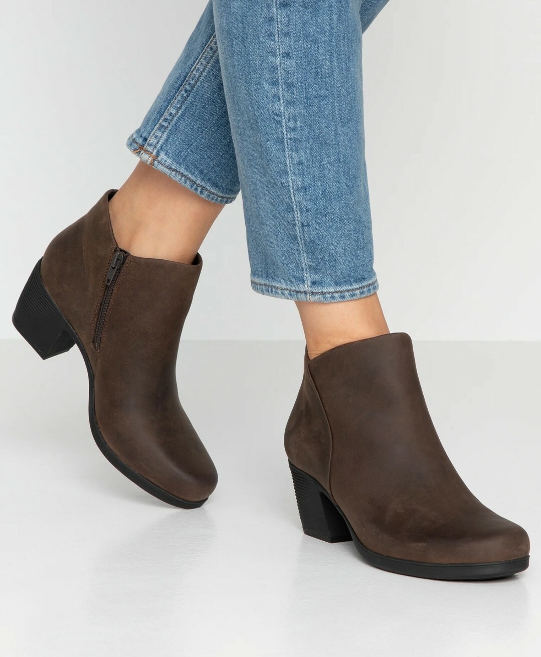 Clarks Unstructured Brown Leather Ankle 