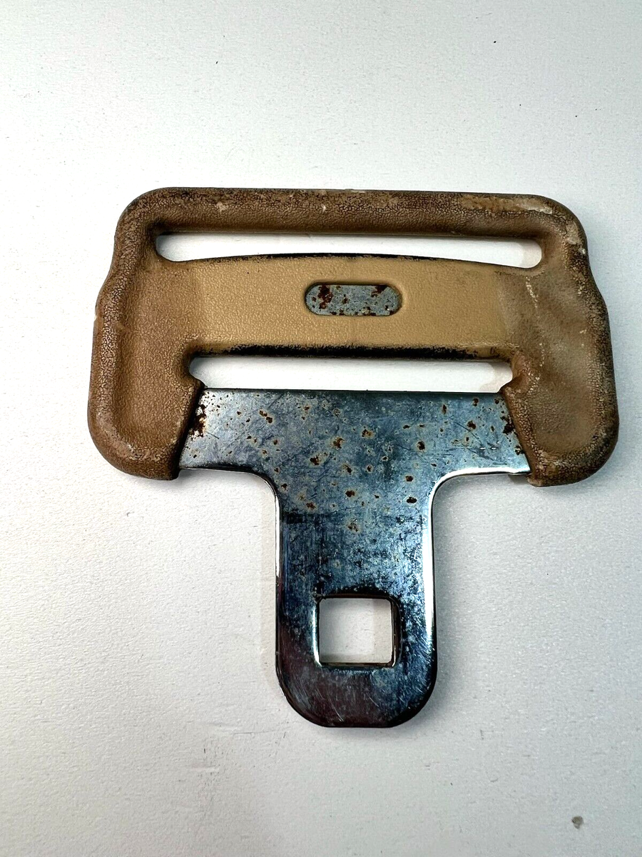 1979-1983 Datsun 280zx Seatbelt Buckle Clip Beige OEM | eBay