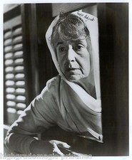PEGGY ASHCROFT SIGNED JSA 8X10 OLDEST OSCAR WINNER #N38666