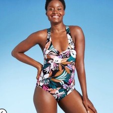 Women's Twist-Back Medium Coverage One Piece Swimsuit Kona Sol Black Size Medium