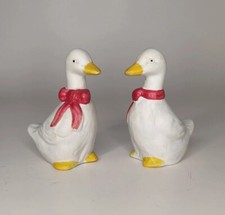 Set Of 2 Vintage Ceramic White Goose Duck Bird Figurines w/ Red Bow Farm Decor