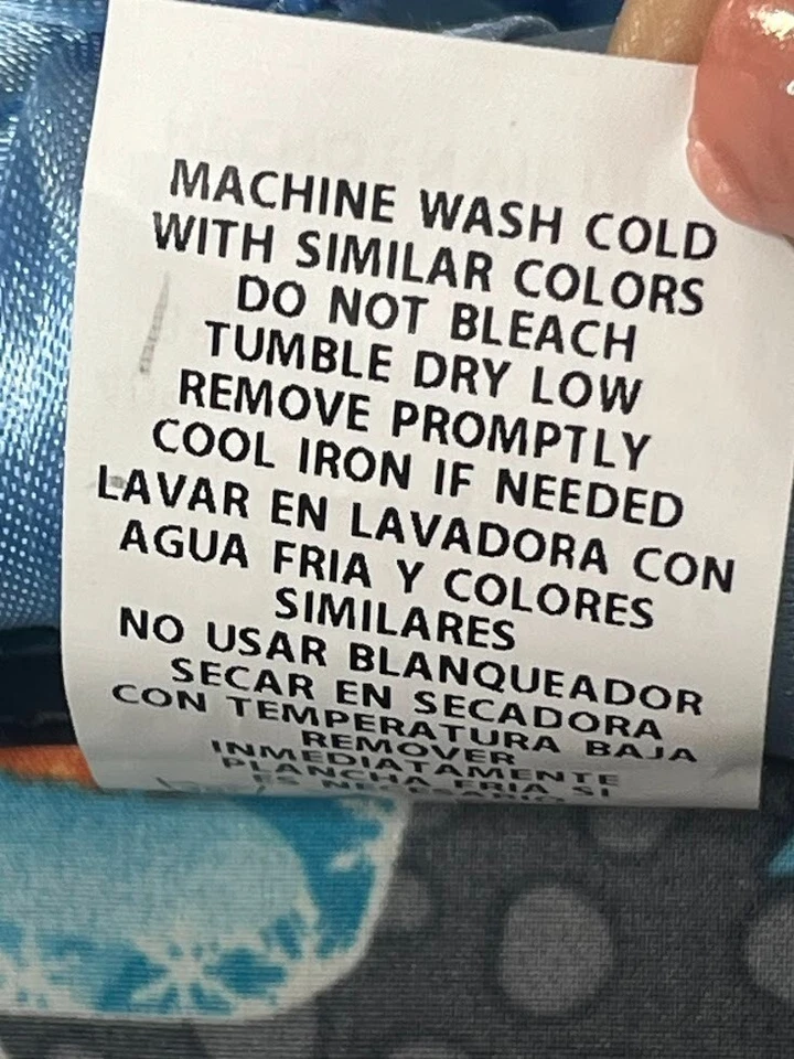 Disney’s Frozen Olaf Winter Snowflake Women's Scrub Top Size Medium Christmas - Image 4 of 4