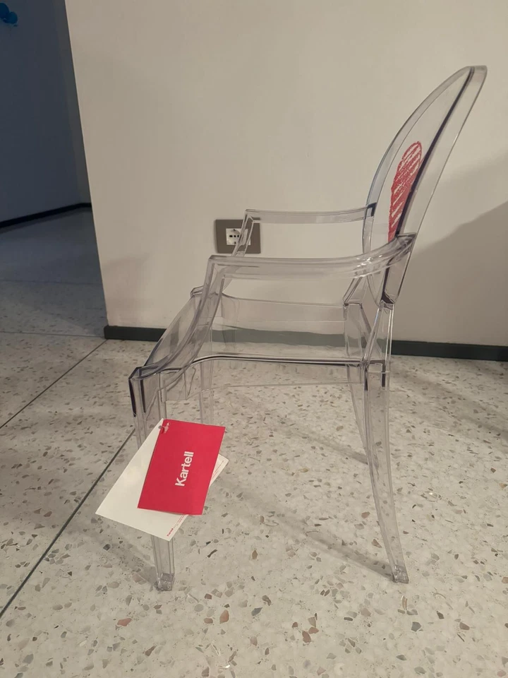 Sedia Baby Kartell Lou Lou Ghost Design Philippe Starck Trasparente - Immagine 3 di 4