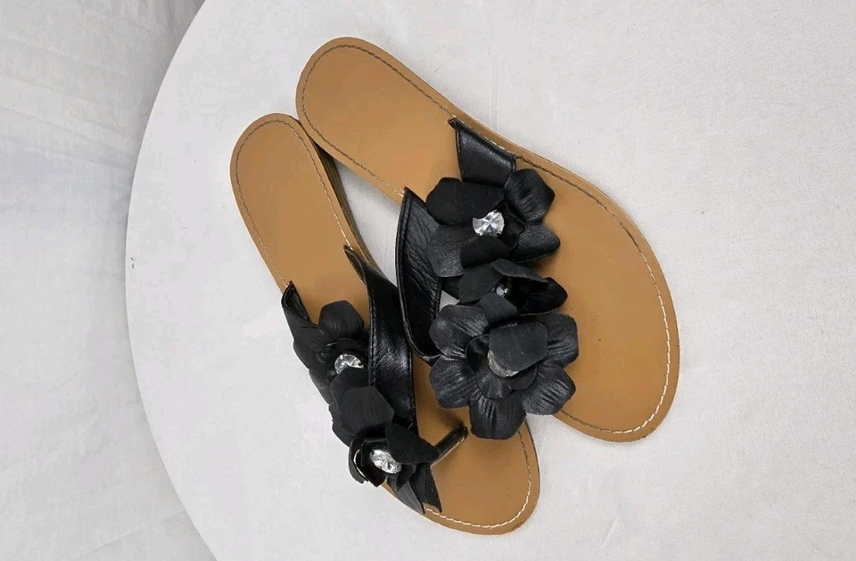 Sandalias para mujer elegantes de bambú negras florales talla 10 Foto 2 de 4