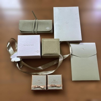 Van Cleef Arpels Package Set