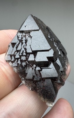 Black Hematite Terminated Auralite 23 Boreal Chevron Purple Amethyst Crystal Cap
