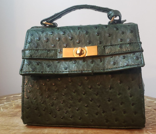 mark. Green Ostrich Pattern Top Handle Bag Turn Lock Gold Hardware Inner Pockets