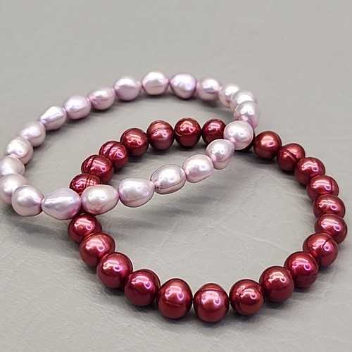 Pearl Stretch Bracelet Lot of 2 Beaded Dyed Red Burgandy Lavender - Picture 7 of 11