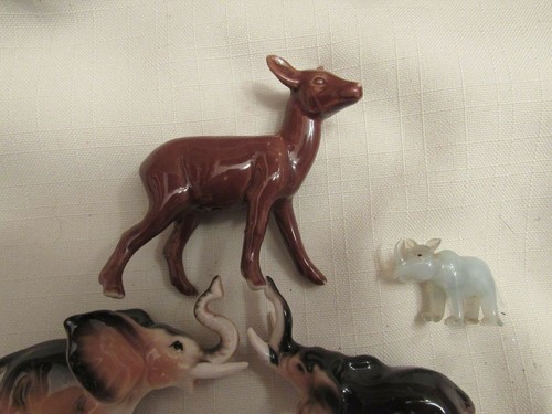 VINTAGE LOT OF 11 MIXED FIGURES - DEER, RHINO, ELEPHANTS, ROOSTER, GOOSE, HORSE - Picture 3 of 5
