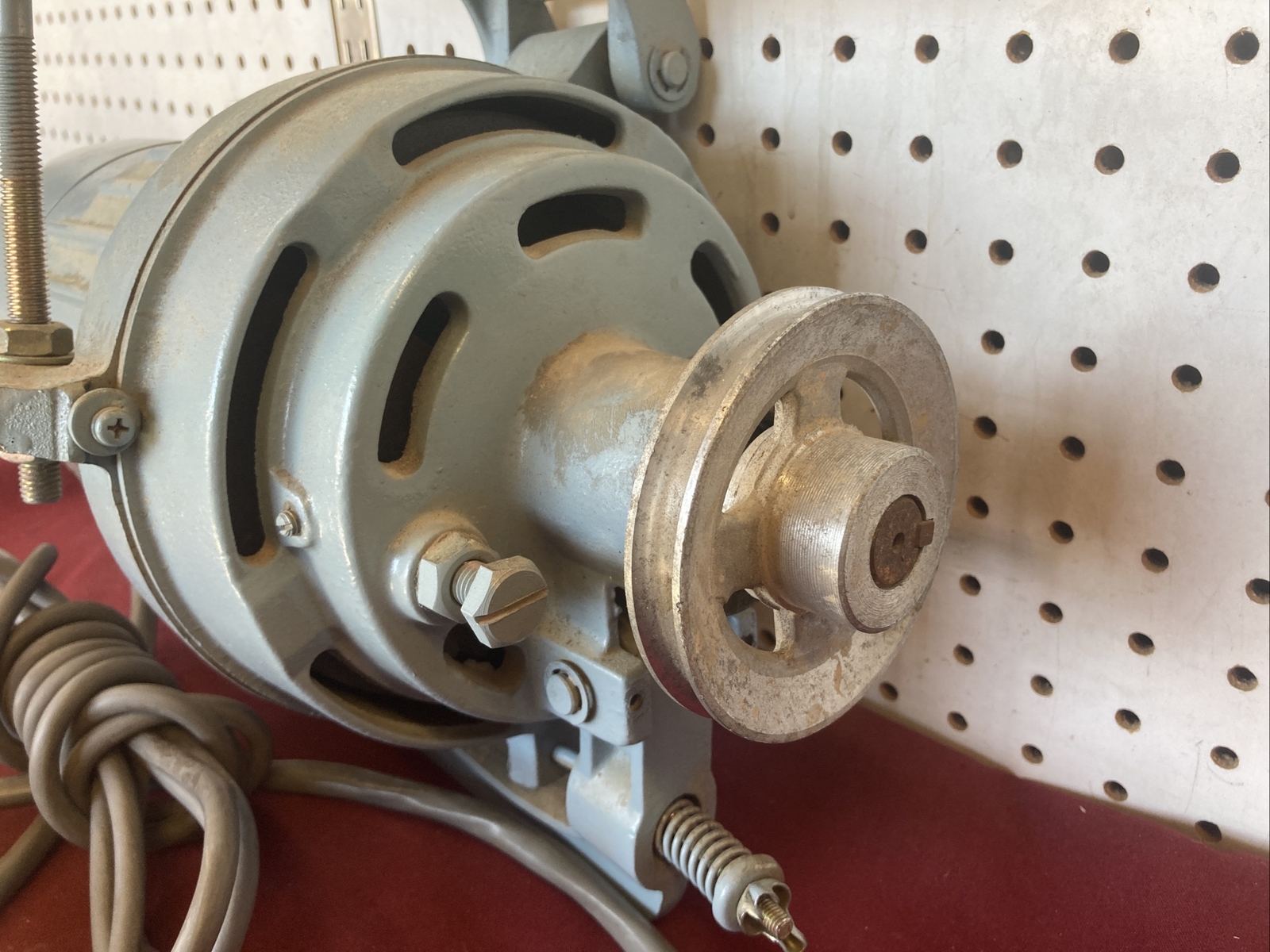 ARROW CLUTCH MOTOR NS414 1720 R.P.M. Industrial Sewing Machine Motor