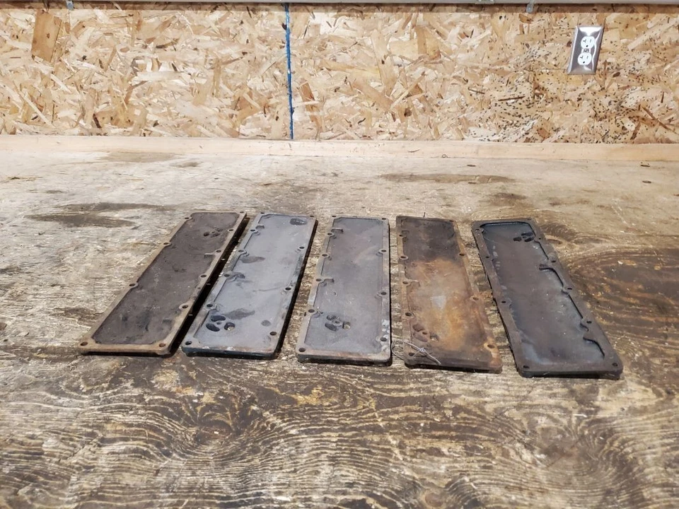 Cubierta de válvula de motor Ford modelo A se vende individualmente Foto 2 de 4