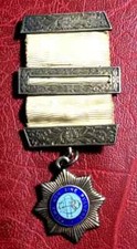 Silver Masonic Medal Of The Freemason From England PALMA NON SINE PULVERE