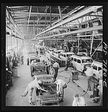 Michigan (vicinity). Chrysler Corporation Dodge truck plant. Hundreds, Detroit