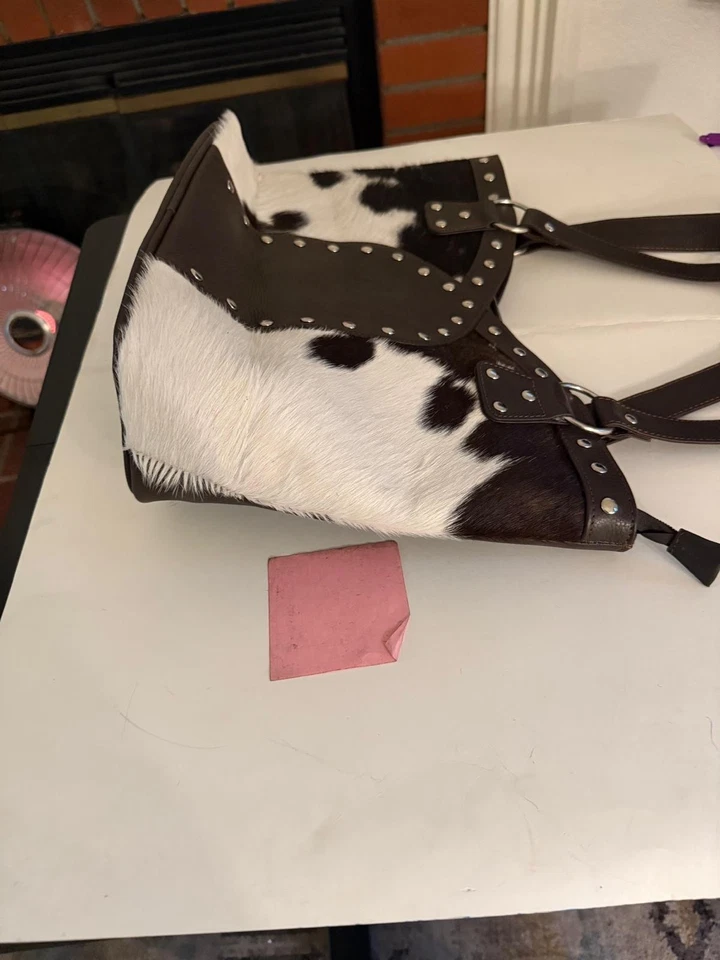 Bolso de Mano de Cuero de Vaca Occidental para Mujer - Cartera de Piel Marrón y Blanco Foto 4 de 4