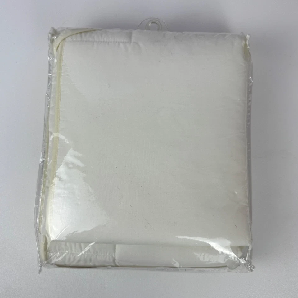 Leachco  Easy Teether Convertible Crib Rail Cover Cream XL 50.25"x17.5" NOS 2012 - Image 2 of 4