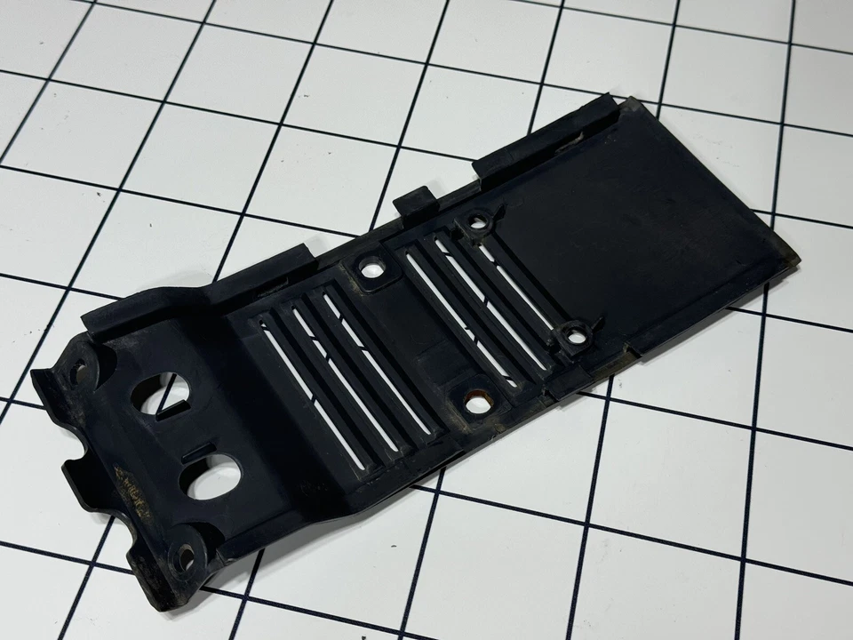 1987 Honda Elite 50 S SE50 P JDM DJ1 Rear Tail Light & Cover Panel Trim Fender - Image 4 of 4