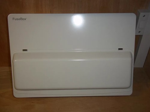Various Fusebox consumer units with SPD, inc E.V, 6, 10, 14, 20, 21 way - Picture 13 of 34