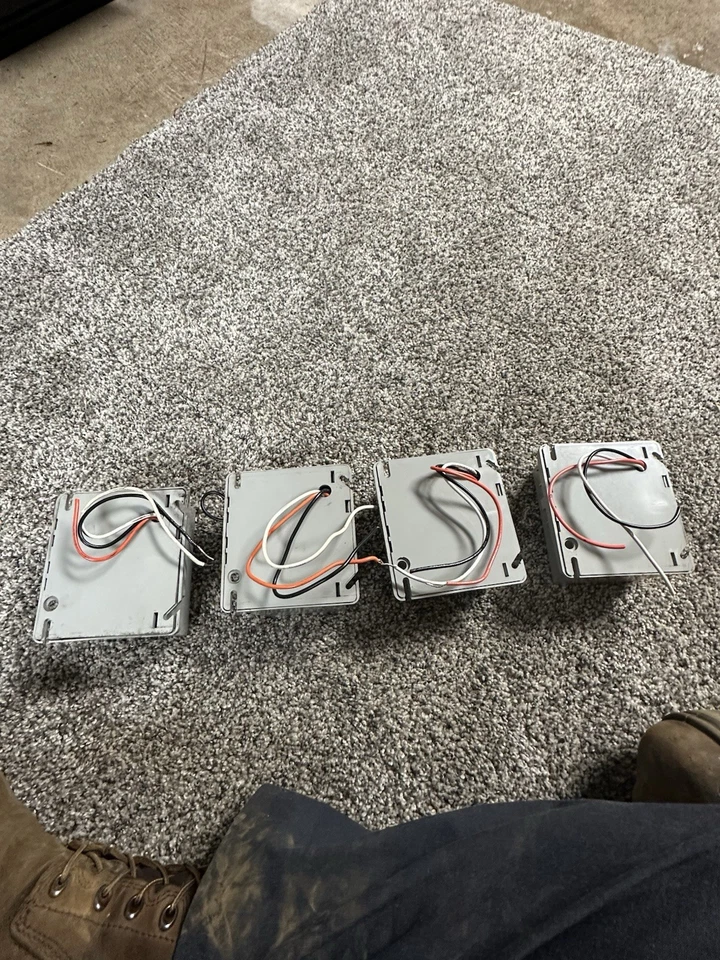 Controle internacional de queimador de óleo Honeywell R8184G4009 - Imagem 4 de 4