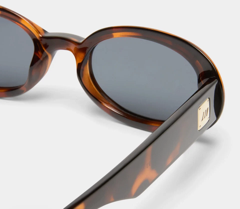 Gafas de sol Le Specs Work it unisex modernas clásicas de diseñador Foto 4 de 4