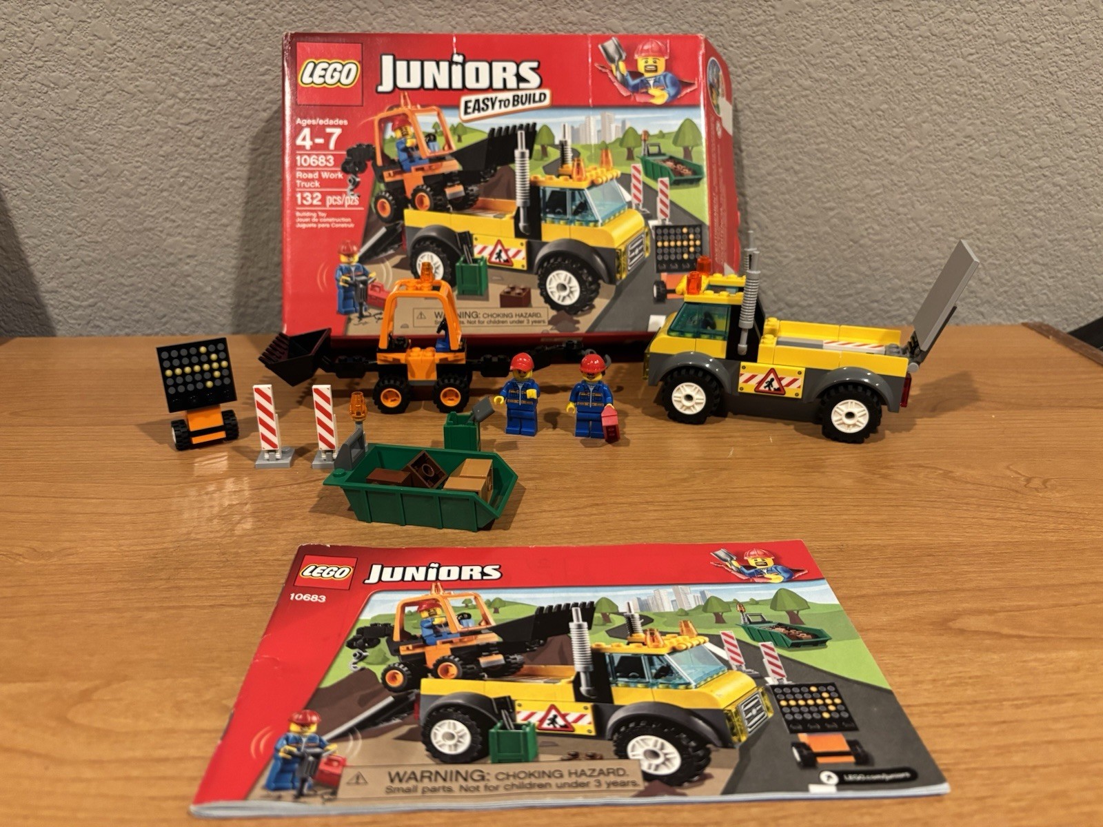 LEGO Juniors Set 10667, 10683 and 10673. 3 sets, all 99% com