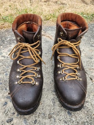 VNTG Raichle Swiss Leather Hiking Mountaineering men's Boots Size 12