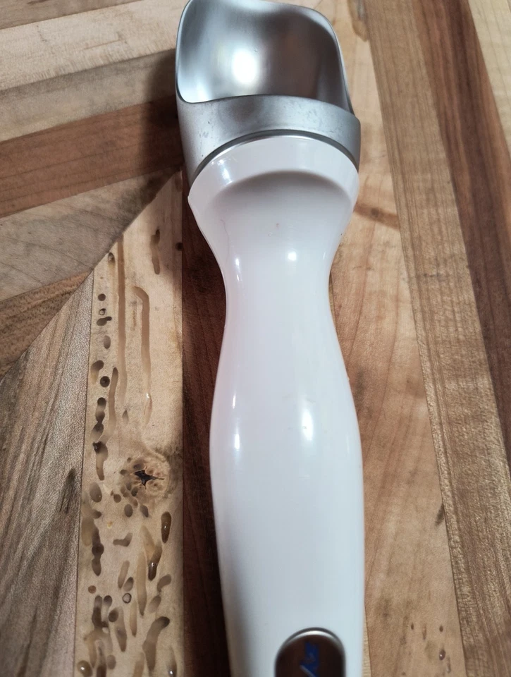 Cuchara de helado con mango blanco ZYLISS Foto 3 de 4