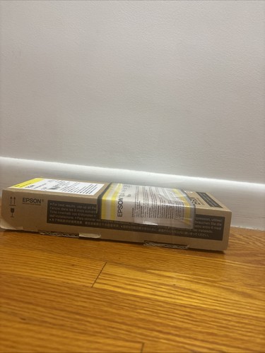 Epson T8244 Yellow Ink Cartridge - Picture 3 of 8