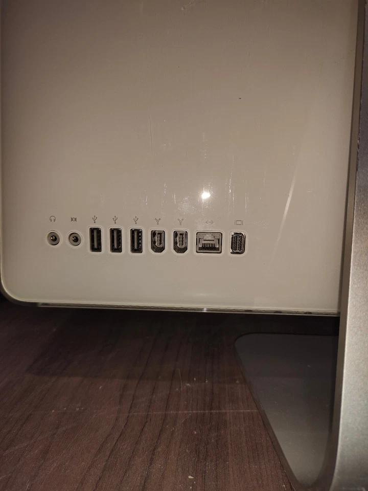 Apple 20inch iMac White Late 2006 2.16GHz C2D 1GB RAM 250GB HDD - Fair - Image 4 of 4