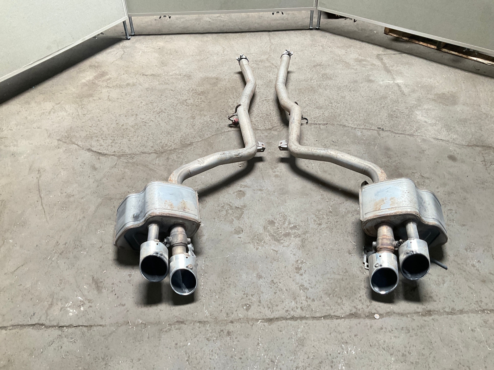 14-20 MASERATI Ghibli 3.0L Rear Left & Right Exhaust Muffler w/ Pipes OEM